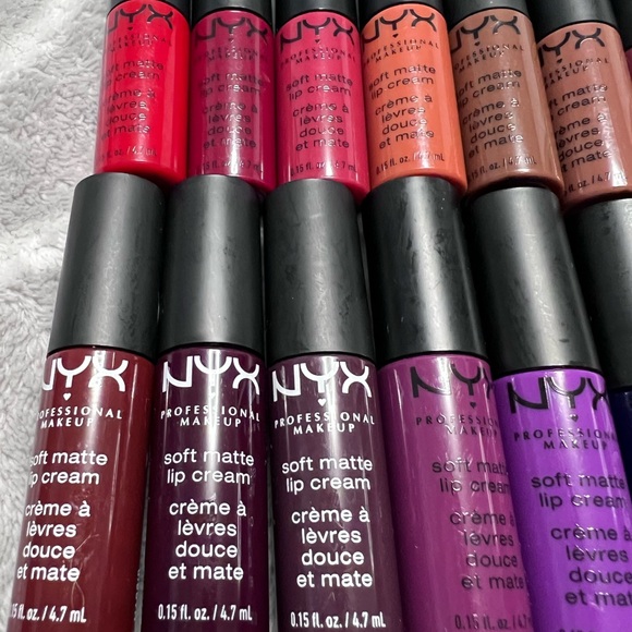 NYX Soft Matte Lip Cream Set - Assorted Shades 18 count 4.7 ml - Picture 3 of 10